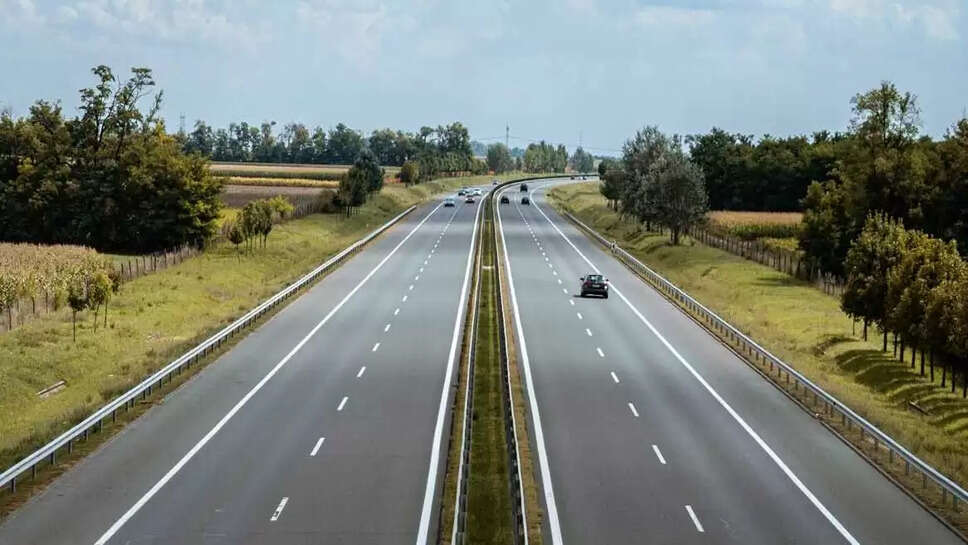 4 lane highway
